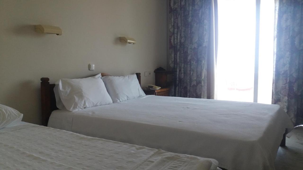 Batis Hotel Livanátai Eksteriør billede