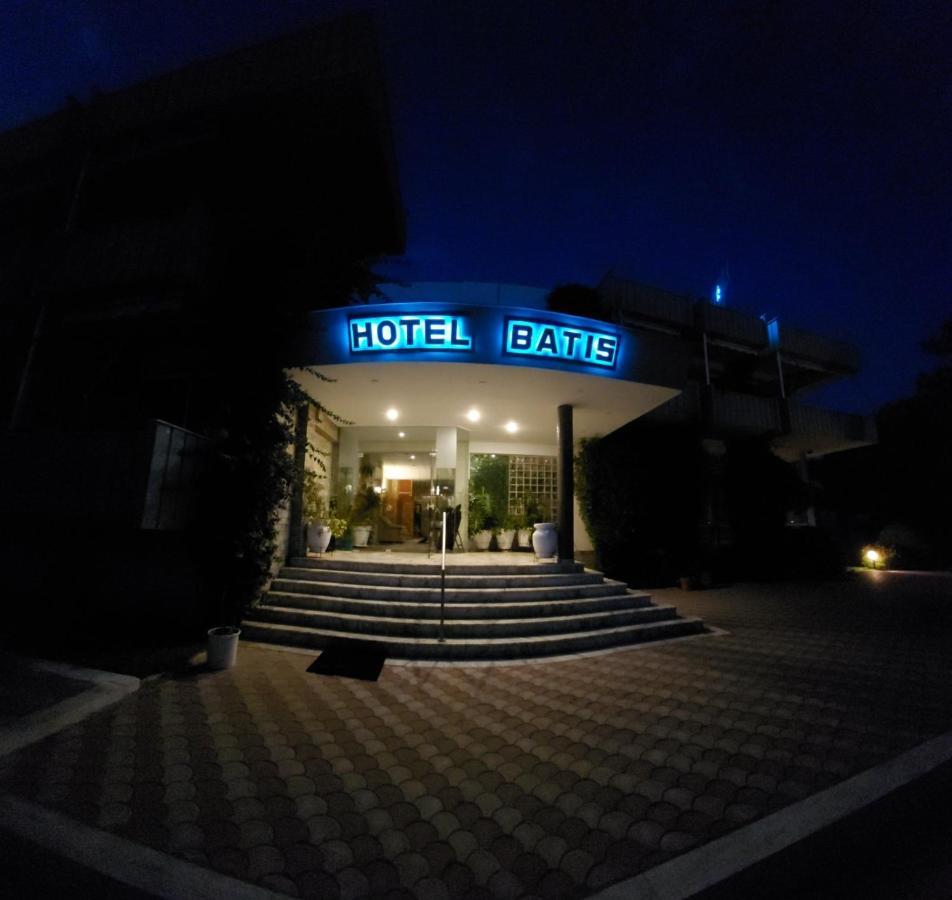 Batis Hotel Livanátai Eksteriør billede