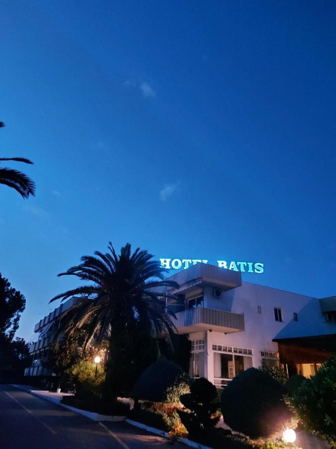 Batis Hotel Livanátai Eksteriør billede